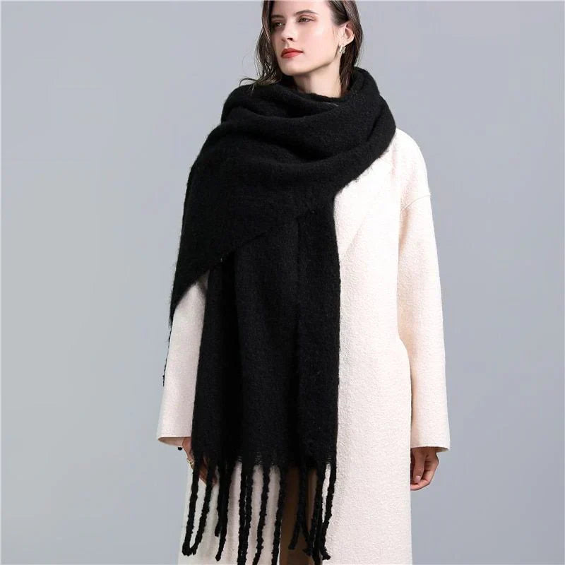 Elira Trendy Checked Women's Scarf - Stylish & Versatile Fashion Accessory