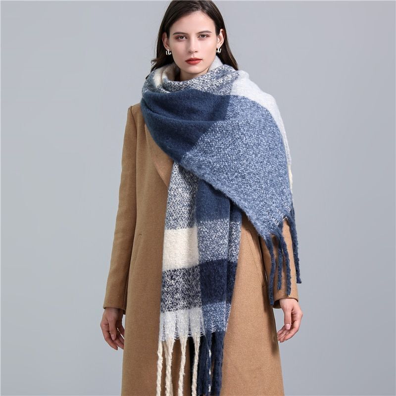 Elira Trendy Checked Women's Scarf - Stylish & Versatile Fashion Accessory