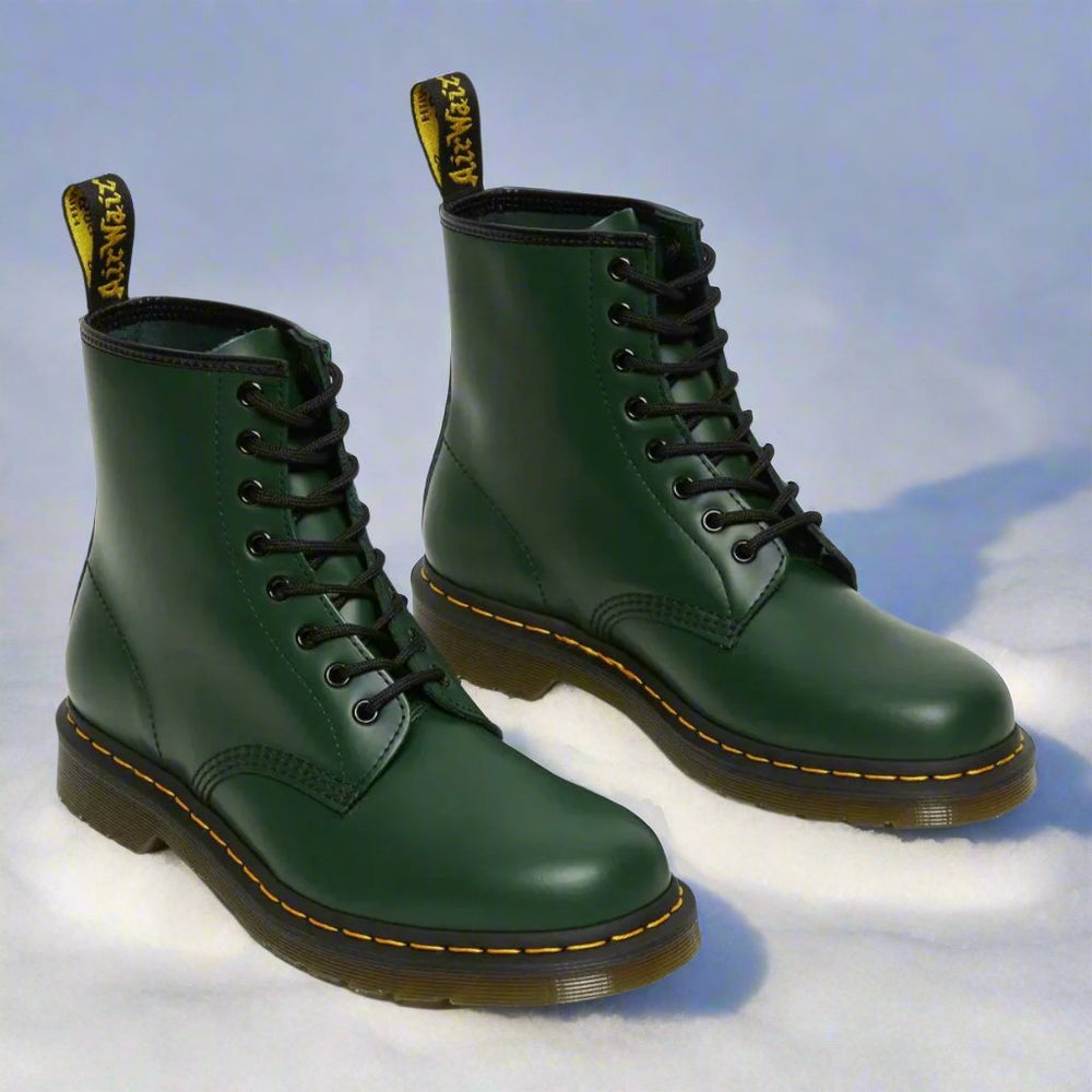 Stylish Classic Combat Boots for Trendy Fashion - Durable & Versatile Footwear