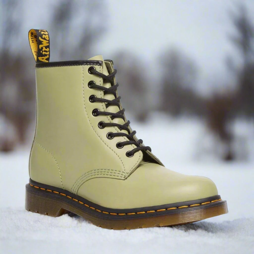 Stylish Classic Combat Boots for Trendy Fashion - Durable & Versatile Footwear