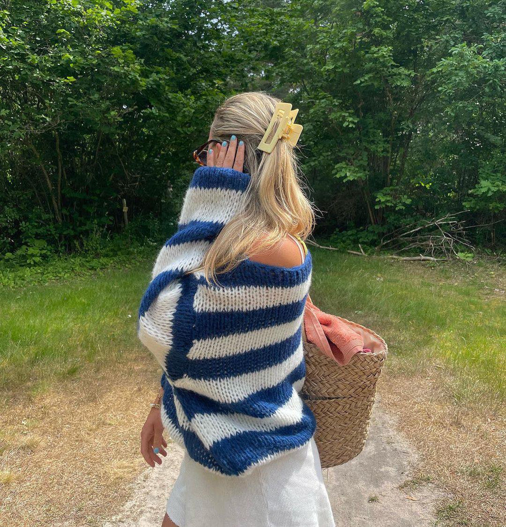 Trendy Knitted Women's Sweater - Aurelia