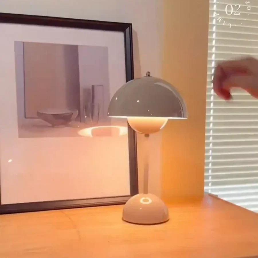 Trendy Mushroom-Shaped Table Lamp - MushLuxe | Stylish Home Decor Lighting