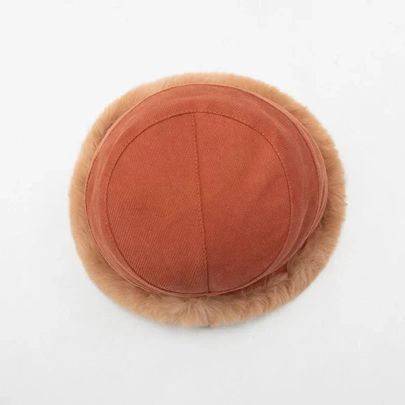 FrostChic Trendy Women's Winter Hat - Stylish & Warm Cold Weather Accessory