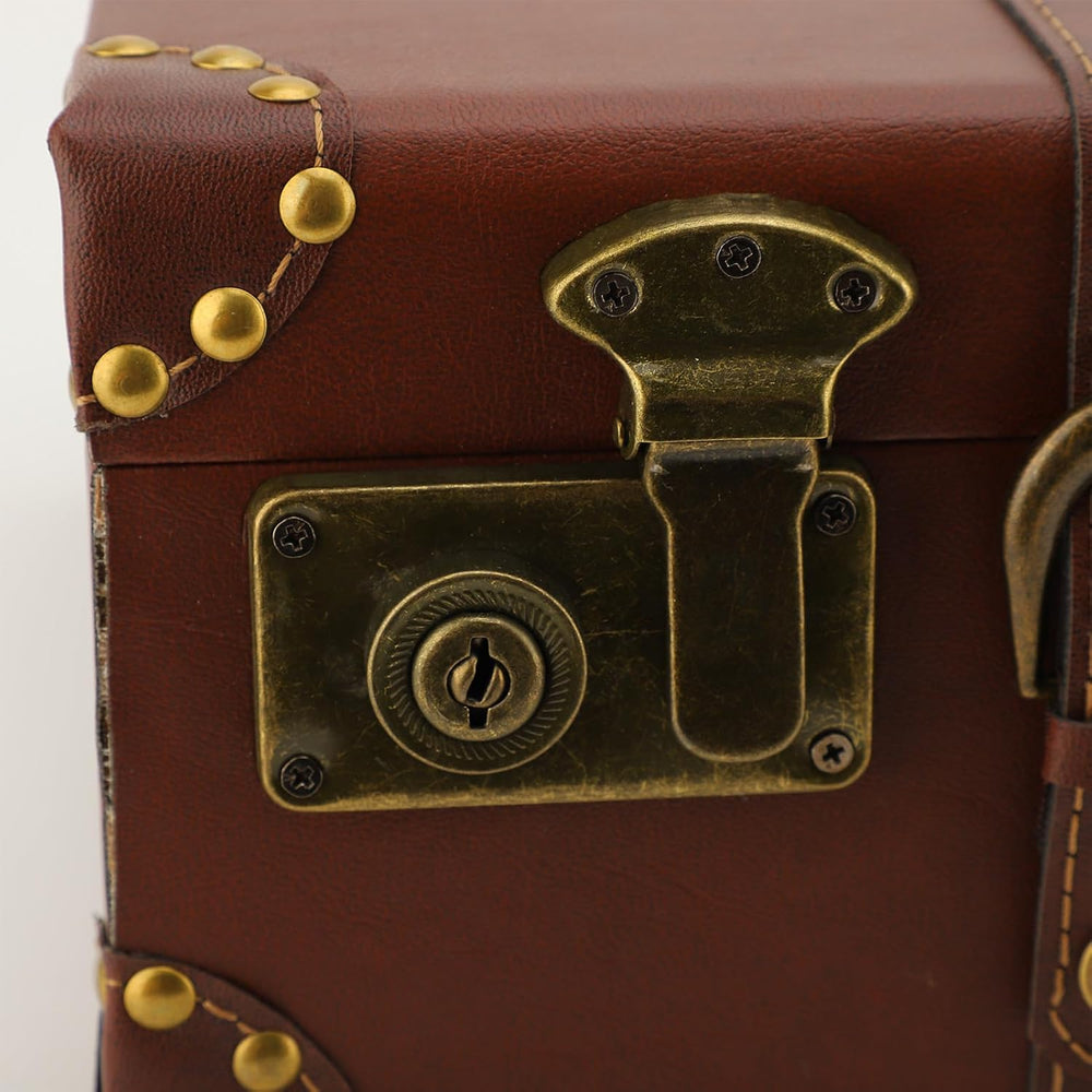 Heritage Brown Vintage Leather Carry-On Overnight Case with Durable Alloy Lock – Stylish Travel Bag