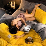 Ultimate Warmth & Comfort Set - Cozy Blanket & Soft Accessories for Home Relaxation