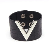 Stylish Wide Leather Wrap Bracelet - Versatile Fashion Accessory for Any Occasion