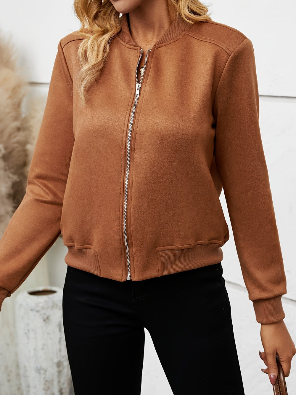 Stylish Women's Bomber Jacket with Zip Front & Ribbed Trim - Trendy Outerwear for Casual & Chic Looks