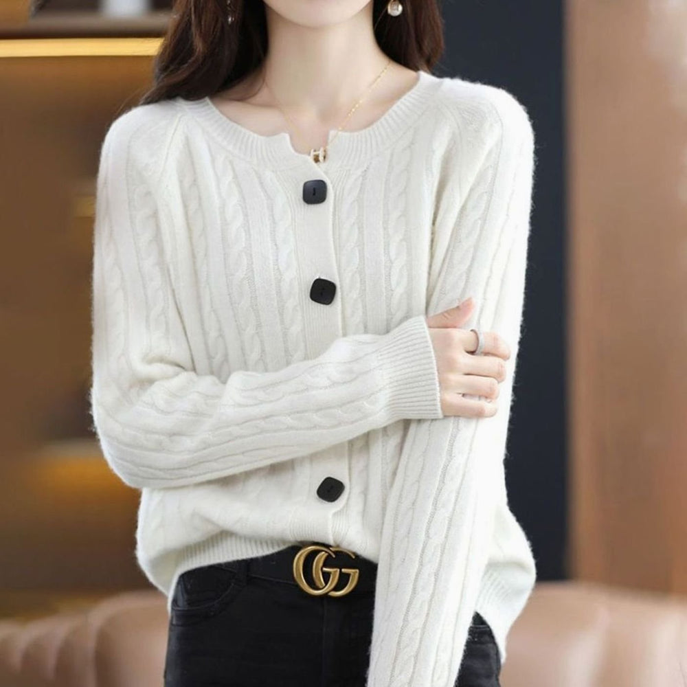 Layla | Women's Cable-Knit Button-Up Relaxed Fit Winter Cardigan - 12