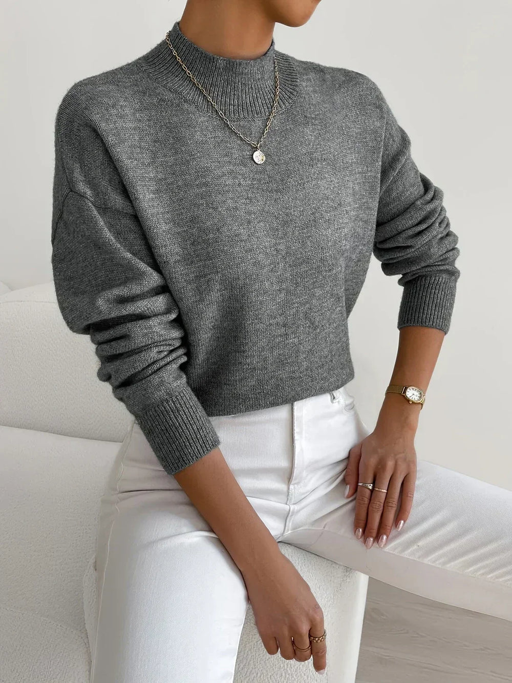 Women's Cozy Turtleneck Knit Sweater with Ribbed Trim - Casual Chic Pullover for Everyday Wear