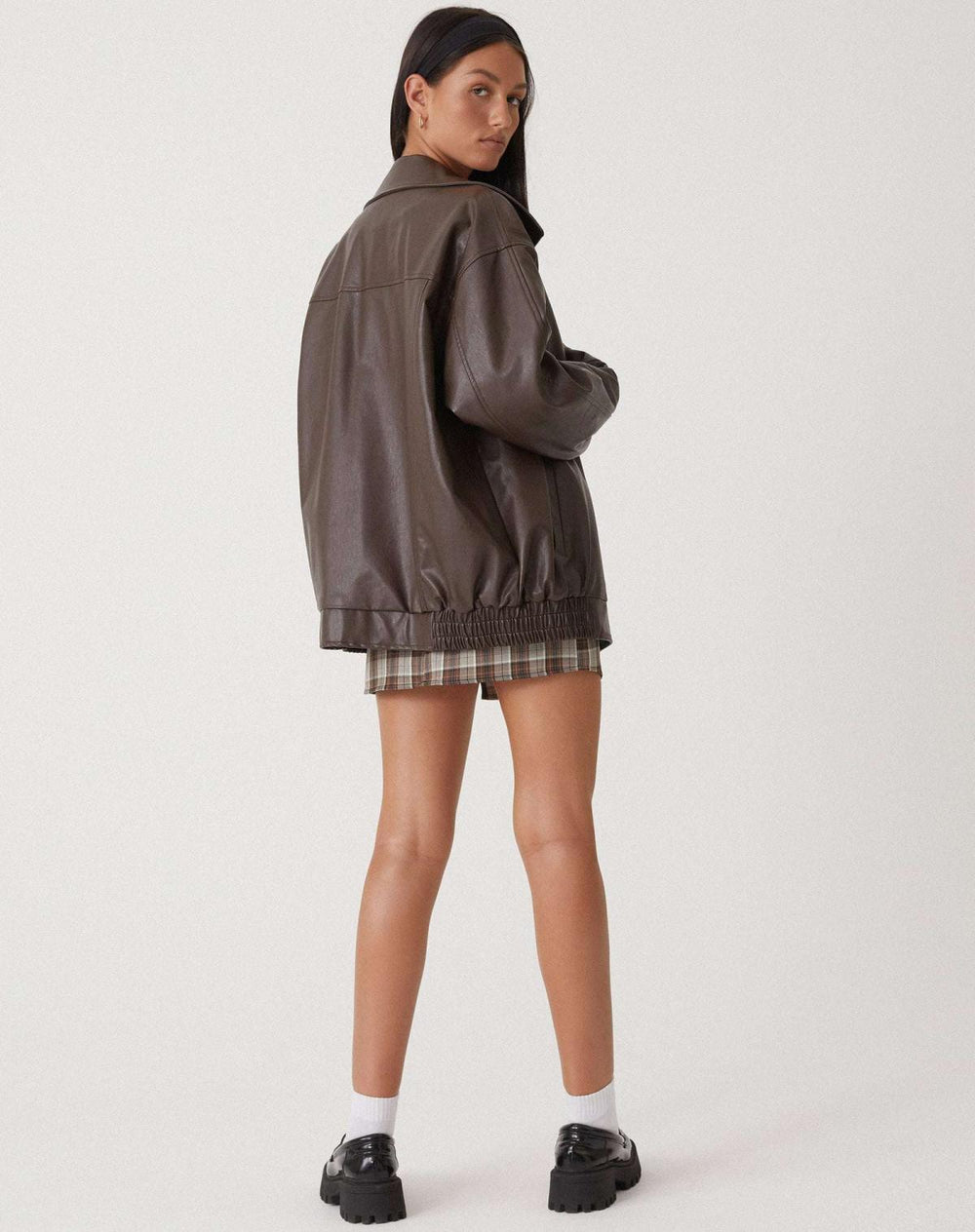 Stylish Women's Faux Leather Jacket with Zip Front & Spread Collar - Trendy Outerwear for All Seasons