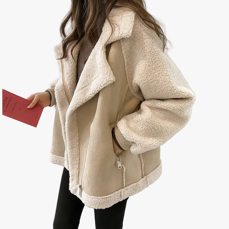 Women's Faux Shearling Coat - Stylish Turn-Down Collar & Functional Zip Pockets - Cozy Winter Outerwear