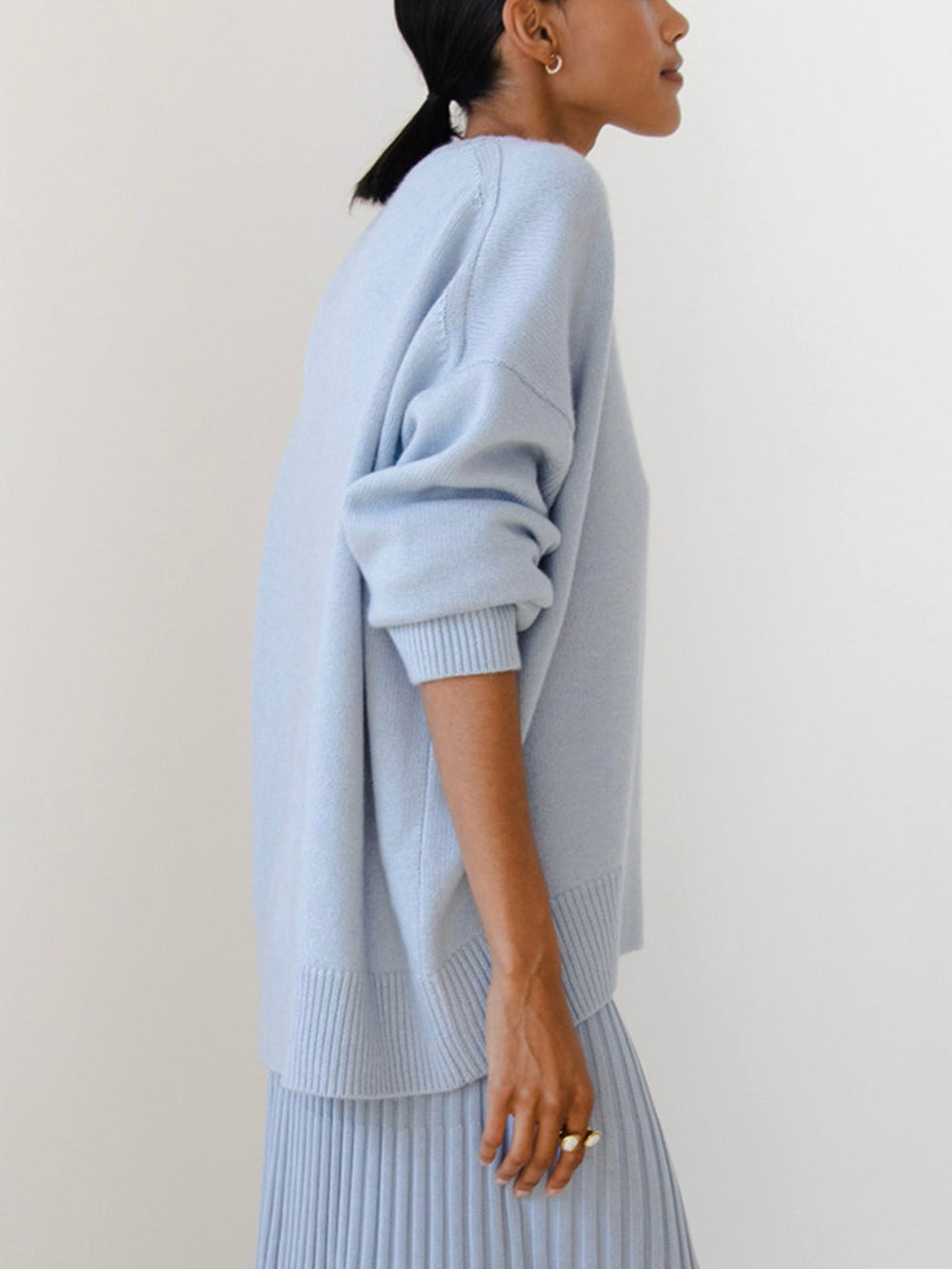 Cozy Women's Knit Pullover Sweater - Crew Neck with Rib Trim - Stylish & Comfortable Knitwear