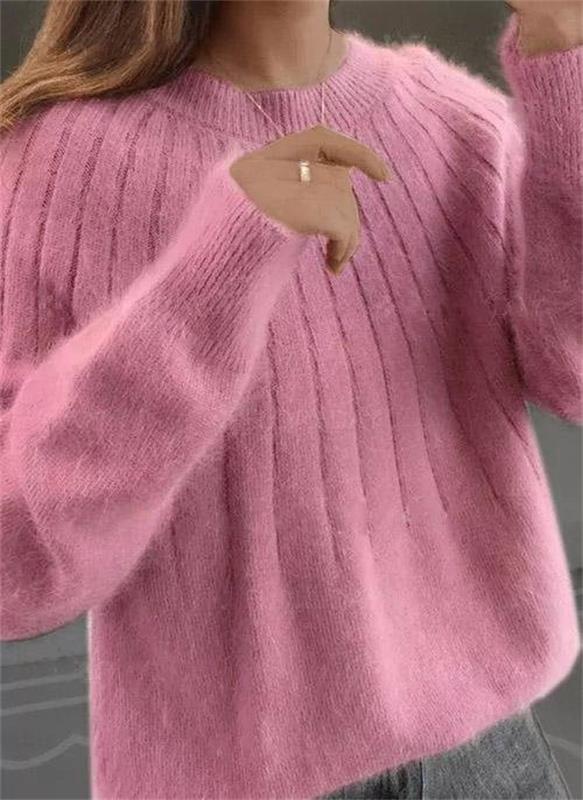 Women's Cozy Knit Pullover Sweater - Crew Neck, Ribbed Hem, Perfect for Fall & Winter Fashion