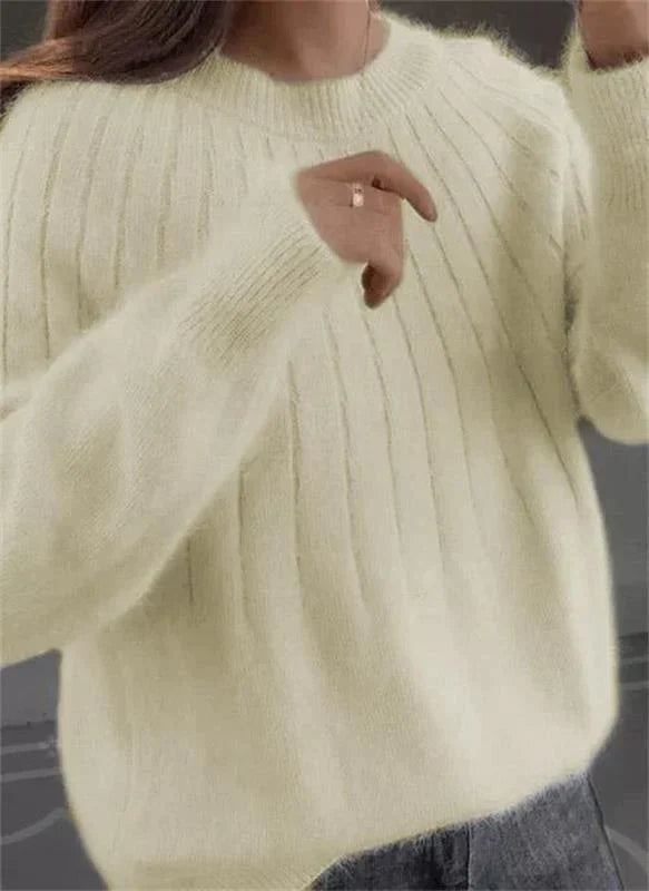 Women's Cozy Knit Pullover Sweater - Crew Neck, Ribbed Hem, Perfect for Fall & Winter Fashion