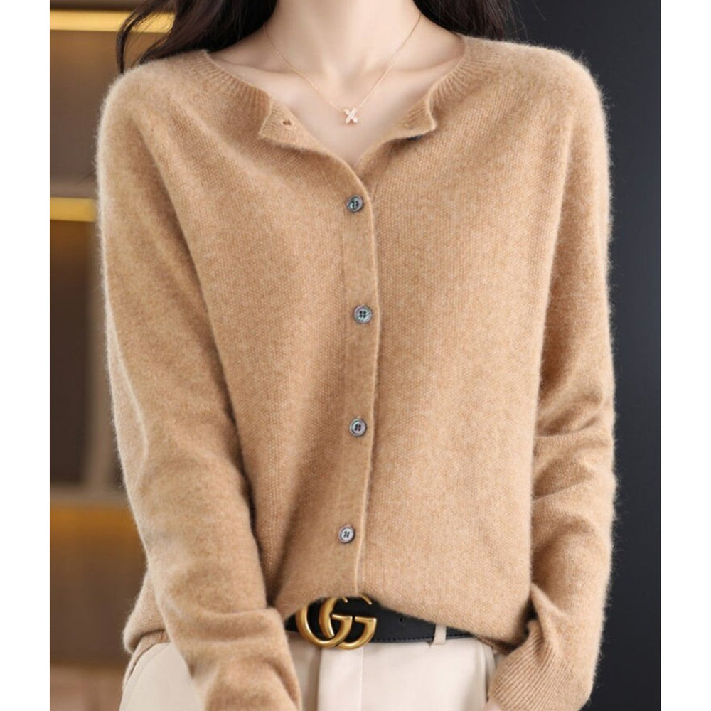 Layla | Women's Oversized Merino Wool Button-Front Knit Cardigan
