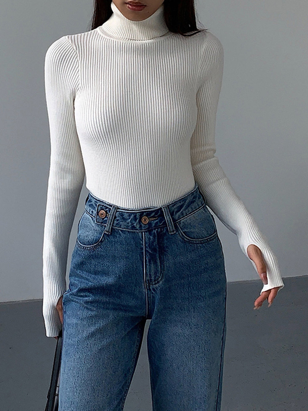 Women's Turtleneck Ribbed Knit Sweater with Thumbhole Cuffs - Cozy & Stylish Pullover