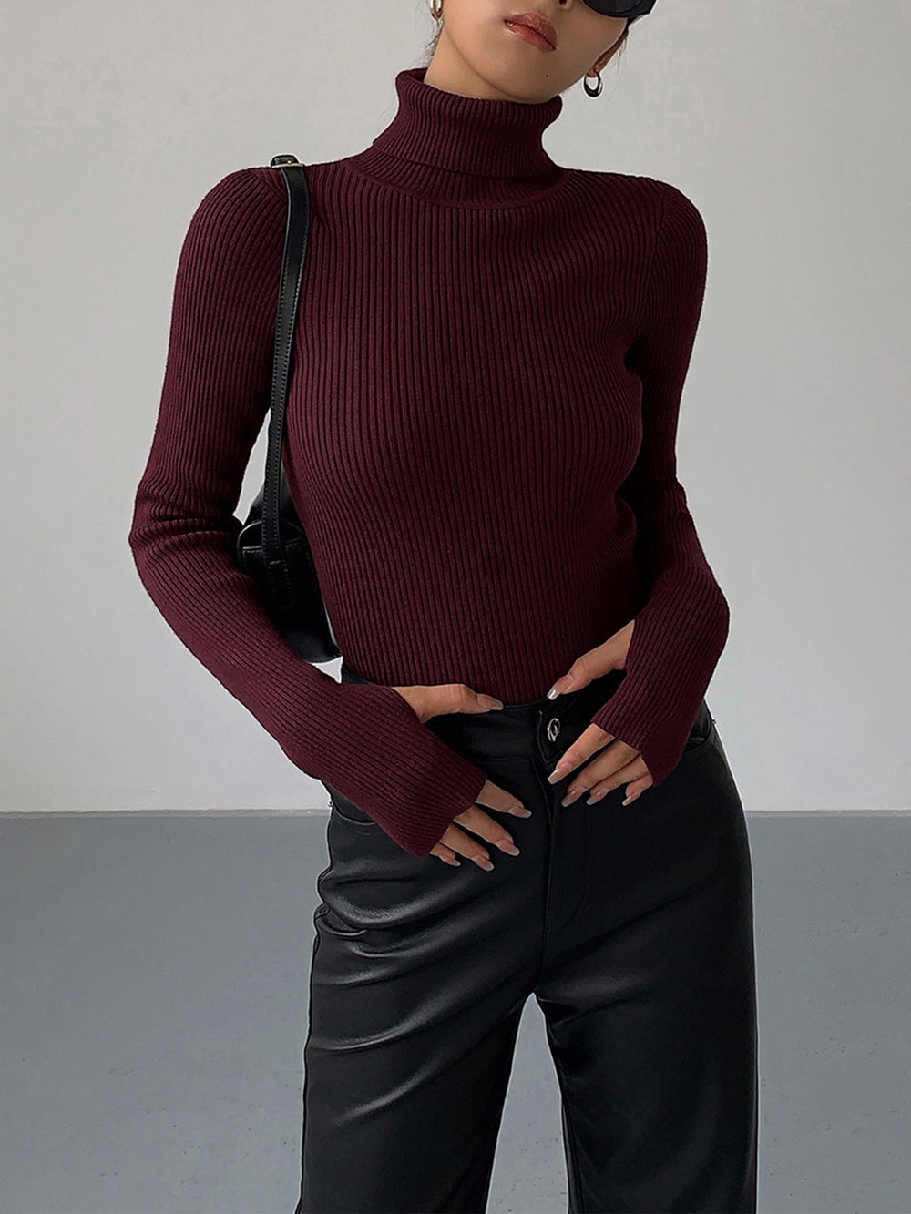 Women's Turtleneck Ribbed Knit Sweater with Thumbhole Cuffs - Cozy & Stylish Pullover