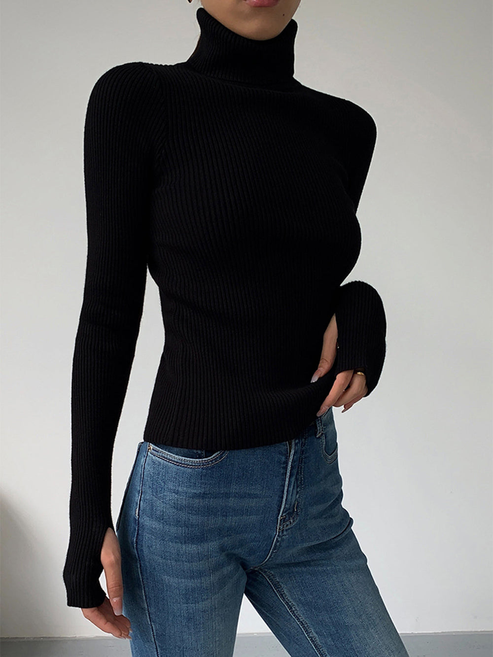 Women's Turtleneck Ribbed Knit Sweater with Thumbhole Cuffs - Cozy & Stylish Pullover