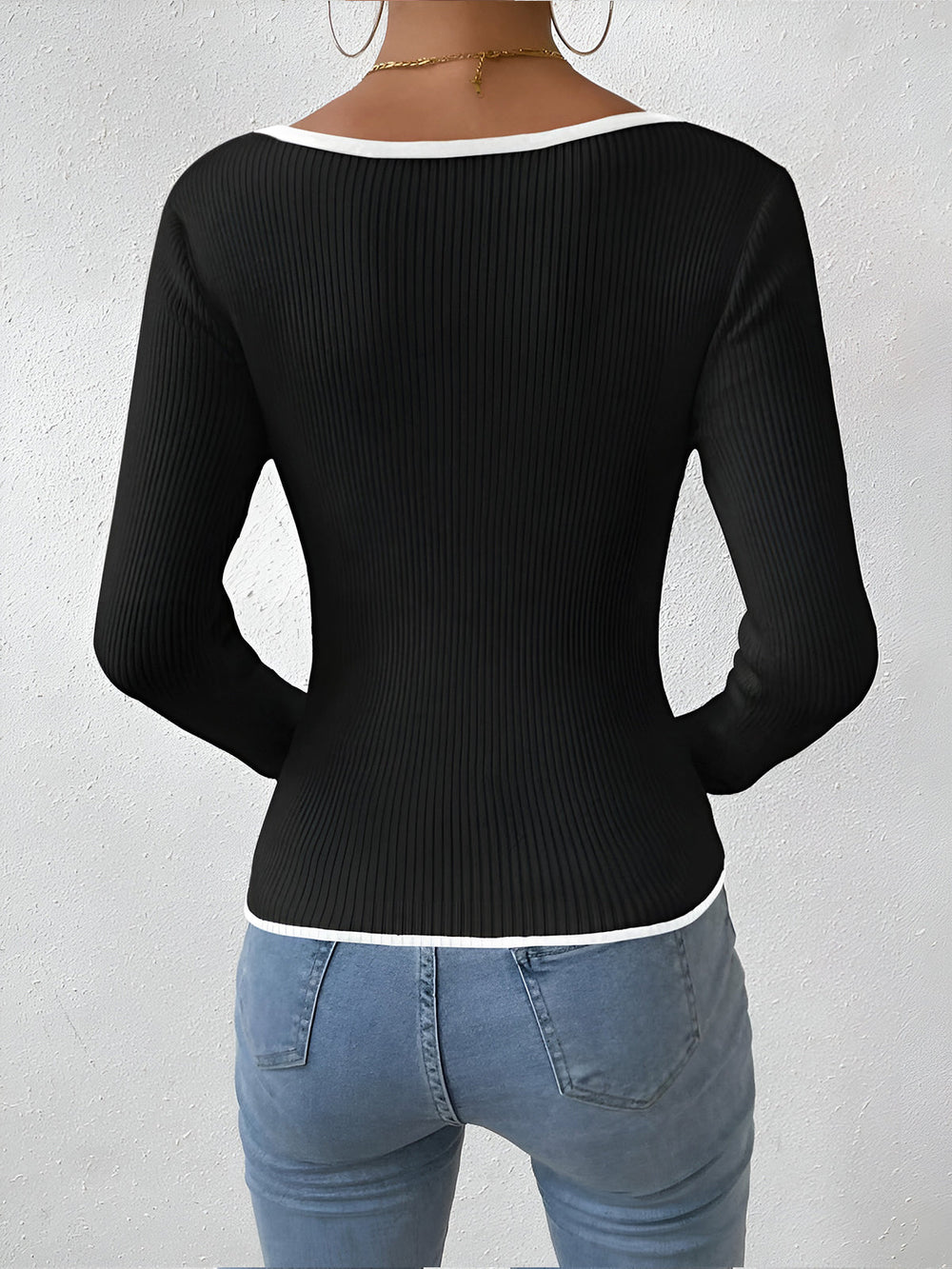 Women's V-Neck Ribbed Knit Sweater with Contrast Trim - Cozy & Stylish Pullover