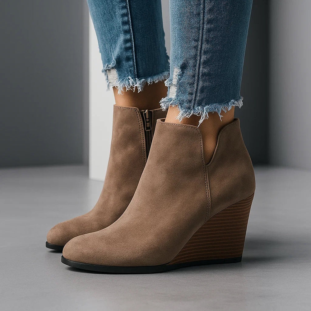 Women's wedge ankle boots, view 3