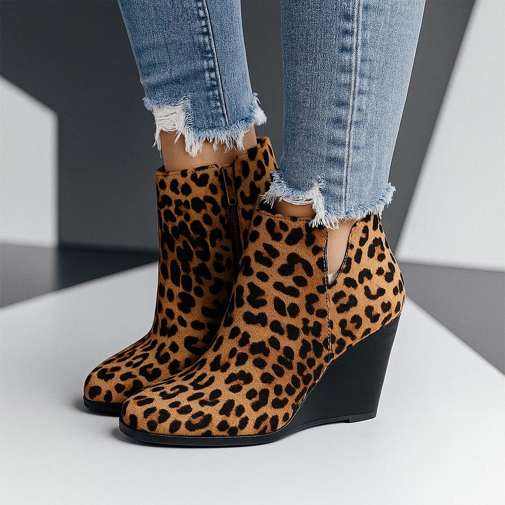 Women's wedge ankle boots, view 4