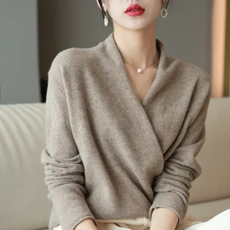 Women's V-Neck Knit Wrap Sweater with Ribbed Hem - Cozy & Stylish Knitwear