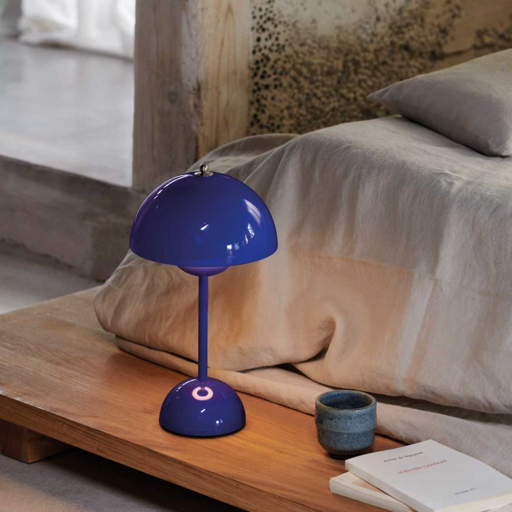 MoonGlow LED table lamp in blue